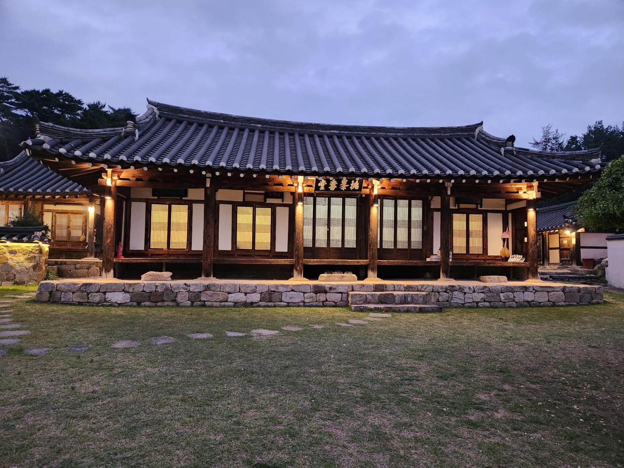 Dobong Seodang 庆州 外观 照片